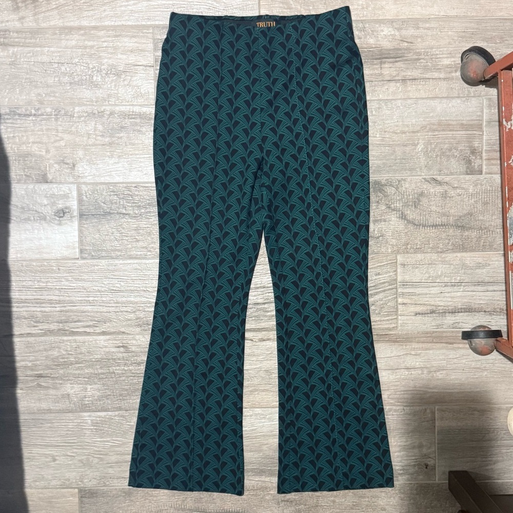 Truth by Republic Teal Retro Print Stretch Flare Pants S